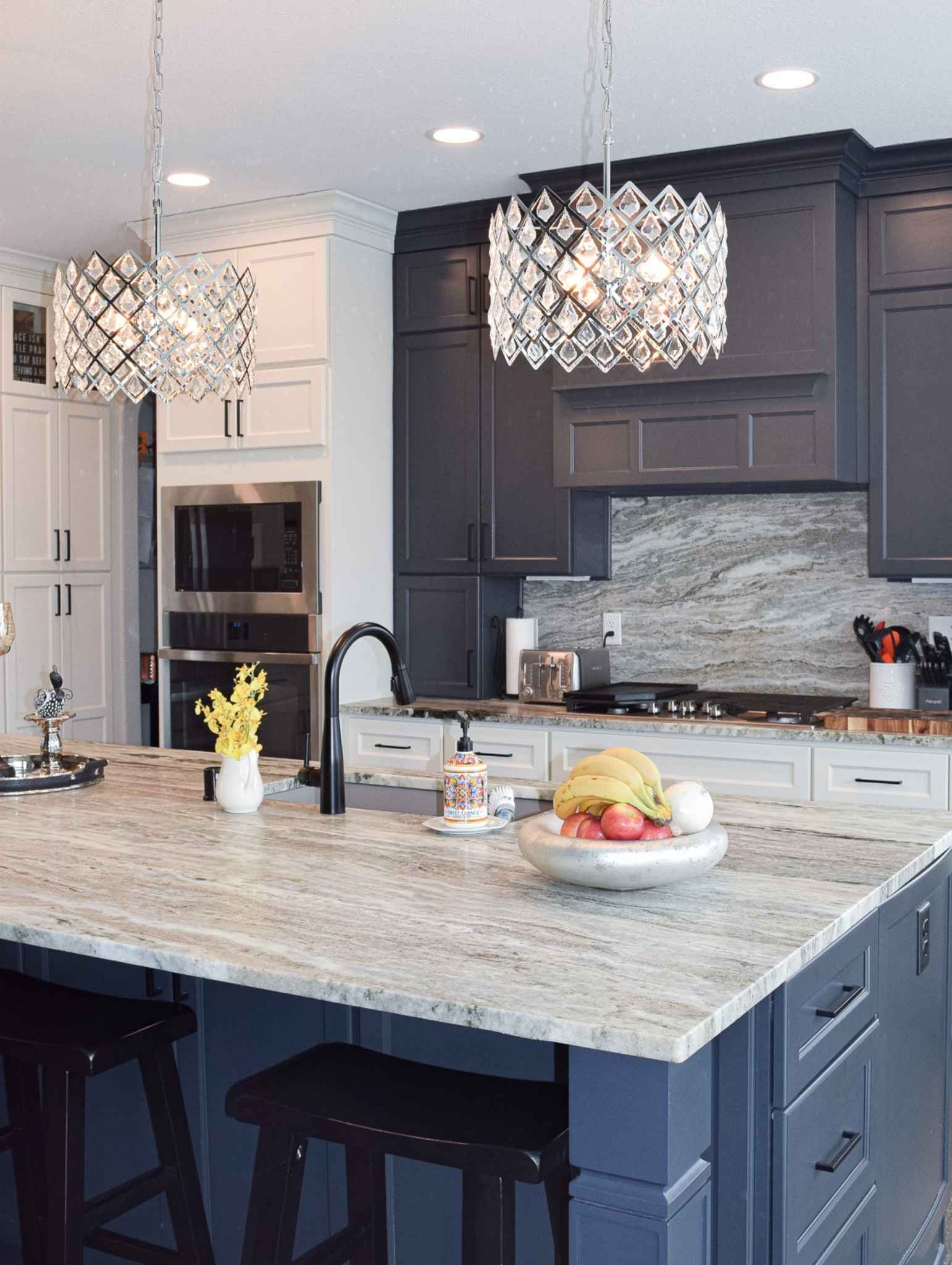 Kitchen Countertop and Backsplash
